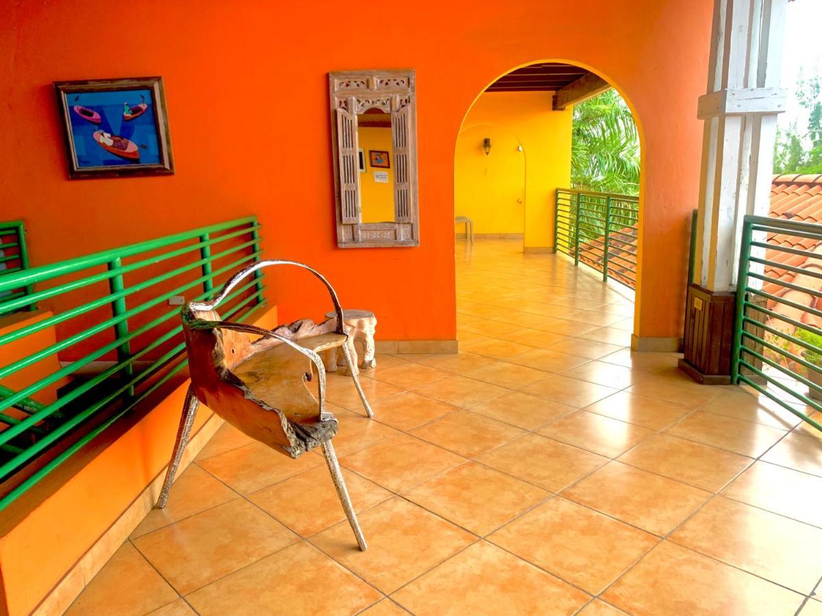 Altamont West Hotel Montego Bay Esterno foto