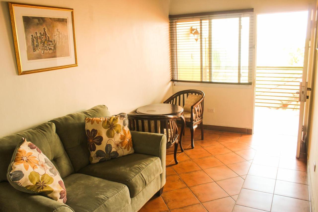 Altamont West Hotel Montego Bay Esterno foto