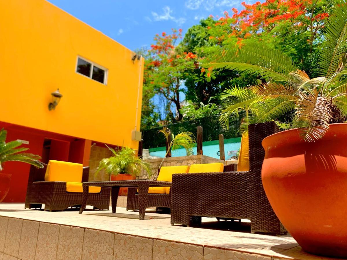 Altamont West Hotel Montego Bay Esterno foto