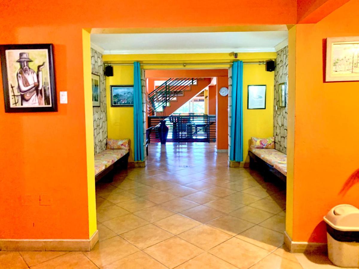 Altamont West Hotel Montego Bay Esterno foto
