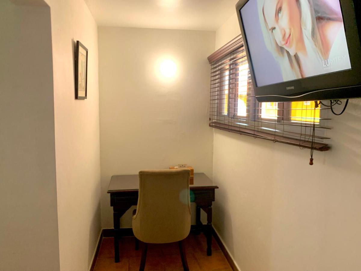 Altamont West Hotel Montego Bay Esterno foto