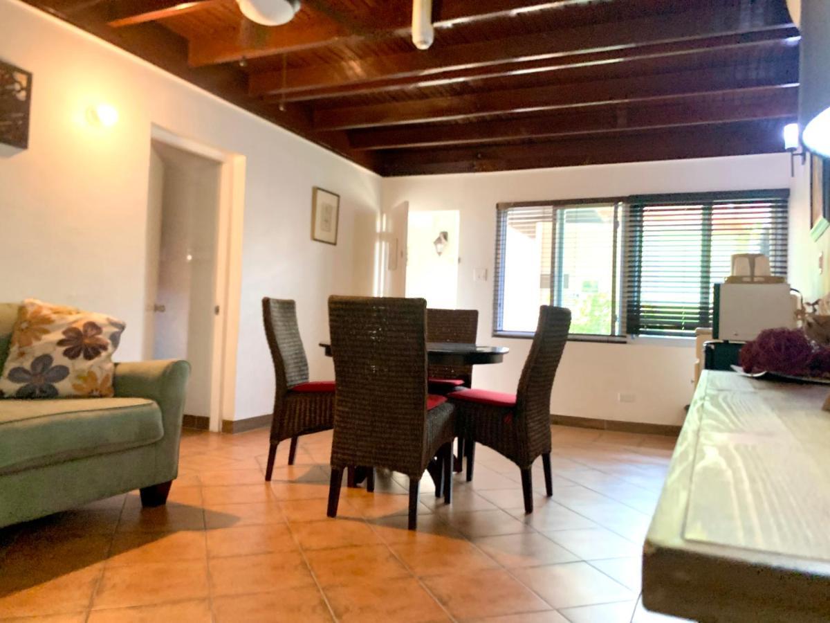 Altamont West Hotel Montego Bay Esterno foto