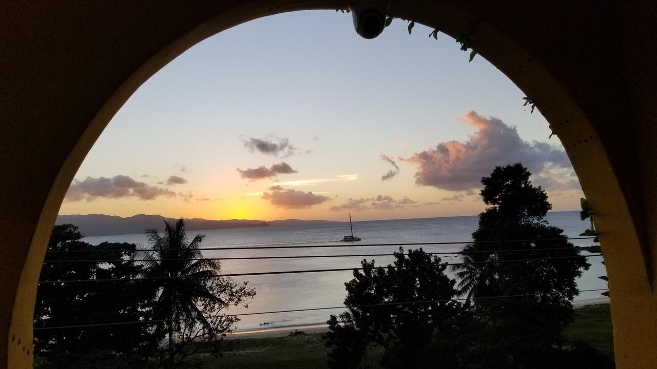 Altamont West Hotel Montego Bay Esterno foto