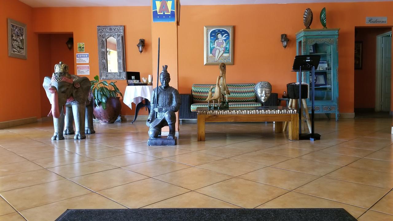 Altamont West Hotel Montego Bay Esterno foto